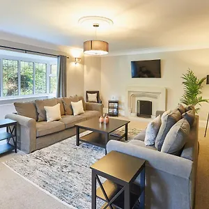 Holiday home Host & - White, Scalby (North Yorkshire)